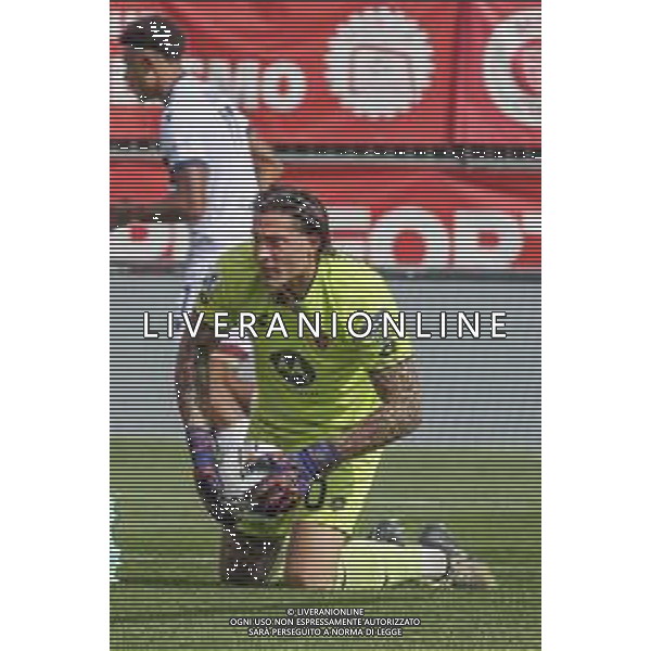 Stefano Turati of AC Monza makes a save during AC Monza vs Bologna BFC, 5° Serie A Enilive 2024-25 game at U-Power stadium in Monza (MB), Italy, on September 22, 2024. (Photo by Davide Casentini)/AGENZIA ALDO LIVERANI SAS
