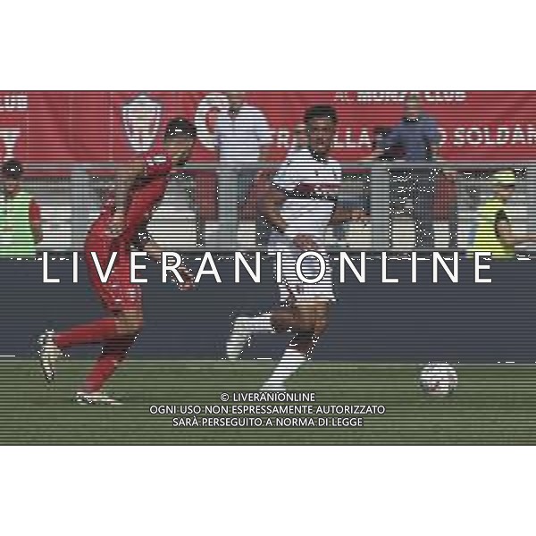 Dan Ndoye of Bologna FC competes for the ball with Pedro Pereira of AC Monza during AC Monza vs Bologna BFC, 5° Serie A Enilive 2024-25 game at U-Power stadium in Monza (MB), Italy, on September 22, 2024. (Photo by Davide Casentini)/AGENZIA ALDO LIVERANI SAS