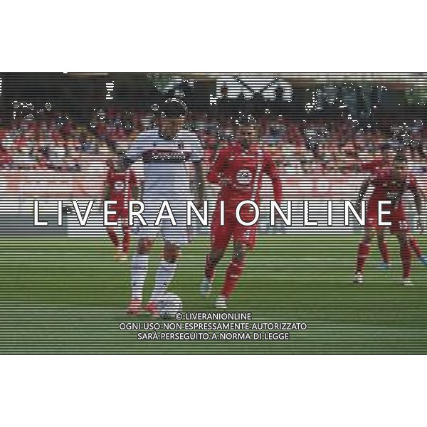 Santiago Castro of Bologna FC play the ball during AC Monza vs Bologna BFC, 5° Serie A Enilive 2024-25 game at U-Power stadium in Monza (MB), Italy, on September 22, 2024. (Photo by Davide Casentini)/AGENZIA ALDO LIVERANI SAS