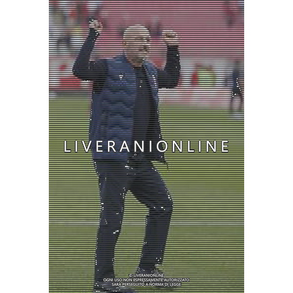 Vincenzo Italiano Head Coach of Bologna FC celebrate the victory at the end of AC Monza vs Bologna BFC, 5° Serie A Enilive 2024-25 game at U-Power stadium in Monza (MB), Italy, on September 22, 2024. (Photo by Davide Casentini)/AGENZIA ALDO LIVERANI SAS