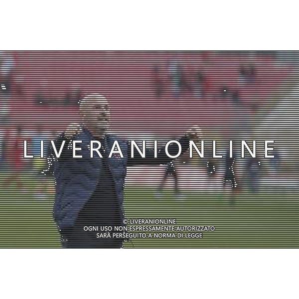 Vincenzo Italiano Head Coach of Bologna FC celebrate the victory at the end of AC Monza vs Bologna BFC, 5° Serie A Enilive 2024-25 game at U-Power stadium in Monza (MB), Italy, on September 22, 2024. (Photo by Davide Casentini)/AGENZIA ALDO LIVERANI SAS