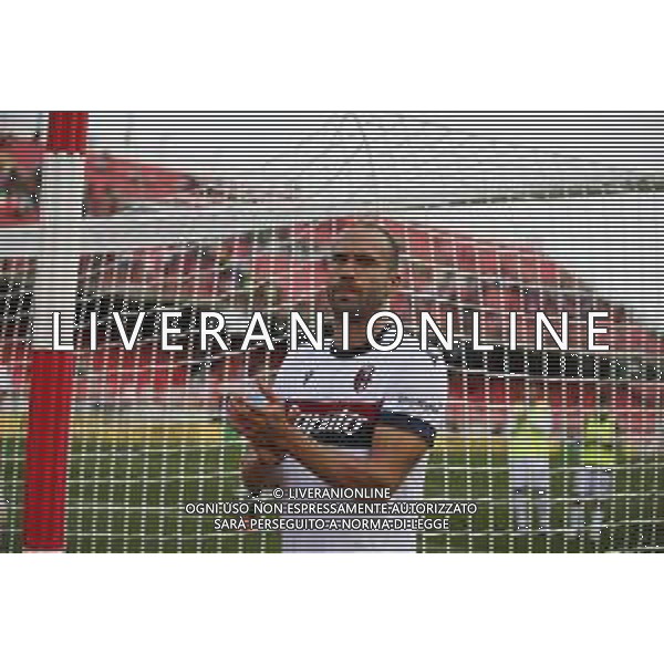 Lorenzo De Silvestri of Bologna FC. claps the hand to the fans at the end of AC Monza vs Bologna BFC, 5° Serie A Enilive 2024-25 game at U-Power stadium in Monza (MB), Italy, on September 22, 2024. (Photo by Davide Casentini)/AGENZIA ALDO LIVERANI SAS