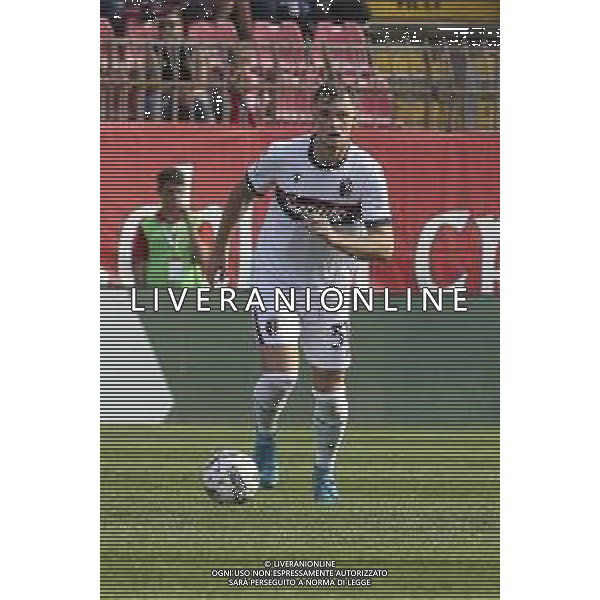 Sam Beukema of Bologna FC play the ball during AC Monza vs Bologna BFC, 5° Serie A Enilive 2024-25 game at U-Power stadium in Monza (MB), Italy, on September 22, 2024. (Photo by Davide Casentini)/AGENZIA ALDO LIVERANI SAS
