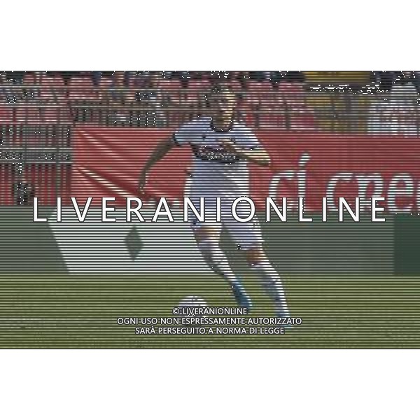 Sam Beukema of Bologna FC play the ball during AC Monza vs Bologna BFC, 5° Serie A Enilive 2024-25 game at U-Power stadium in Monza (MB), Italy, on September 22, 2024. (Photo by Davide Casentini)/AGENZIA ALDO LIVERANI SAS