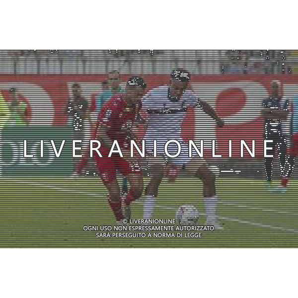 Dan Ndoye of Bologna FC battle for the ball with Pedro Pereira of AC Monza during AC Monza vs Bologna BFC, 5° Serie A Enilive 2024-25 game at U-Power stadium in Monza (MB), Italy, on September 22, 2024. (Photo by Davide Casentini)/AGENZIA ALDO LIVERANI SAS