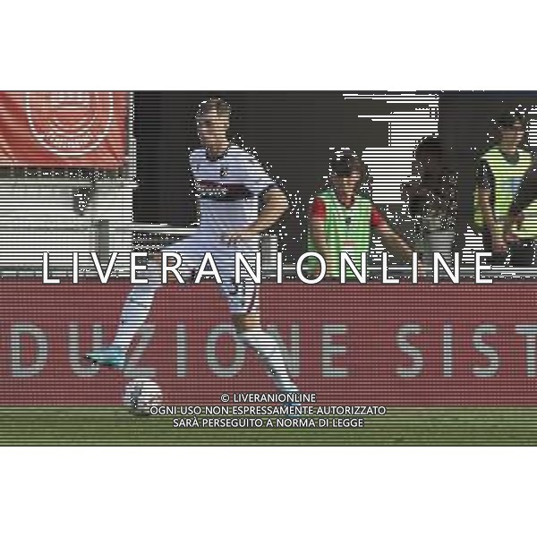 Sam Beukema of Bologna FC play the ball during AC Monza vs Bologna BFC, 5° Serie A Enilive 2024-25 game at U-Power stadium in Monza (MB), Italy, on September 22, 2024. (Photo by Davide Casentini)/AGENZIA ALDO LIVERANI SAS