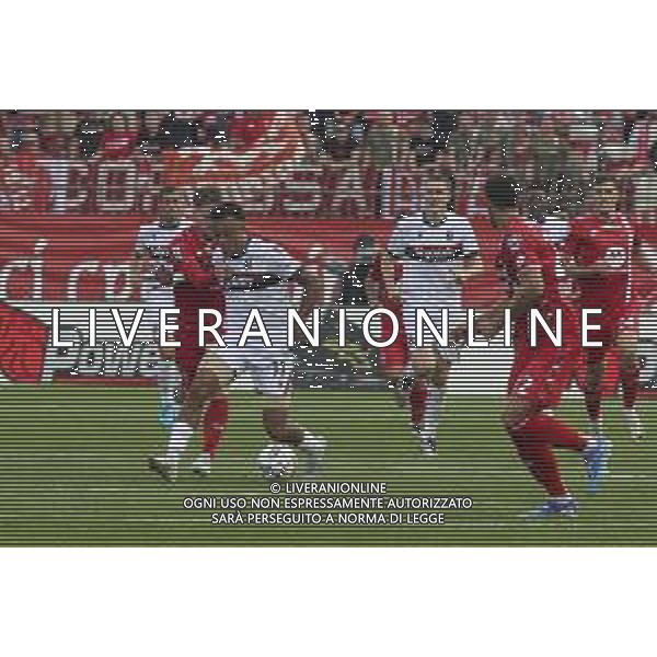 Dan Ndoye of Bologna FC battle for the ball during AC Monza vs Bologna BFC, 5° Serie A Enilive 2024-25 game at U-Power stadium in Monza (MB), Italy, on September 22, 2024. (Photo by Davide Casentini)/AGENZIA ALDO LIVERANI SAS