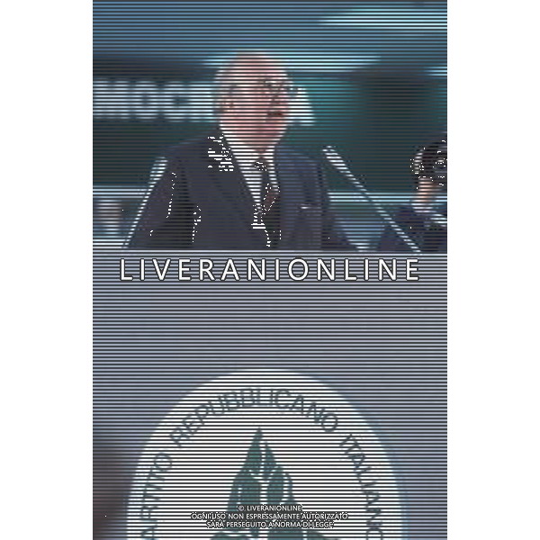 DIAP-RETROSPETTIVA GIOVANNI SPADOLINI POLITICO NELLA FOTO GIOVANNI SPADOLINI AL CONGRESSO DEL PARTITO RADICALE ITALIANO NELL\'ANNO 1984 AG ALDO LIVERANI SAS