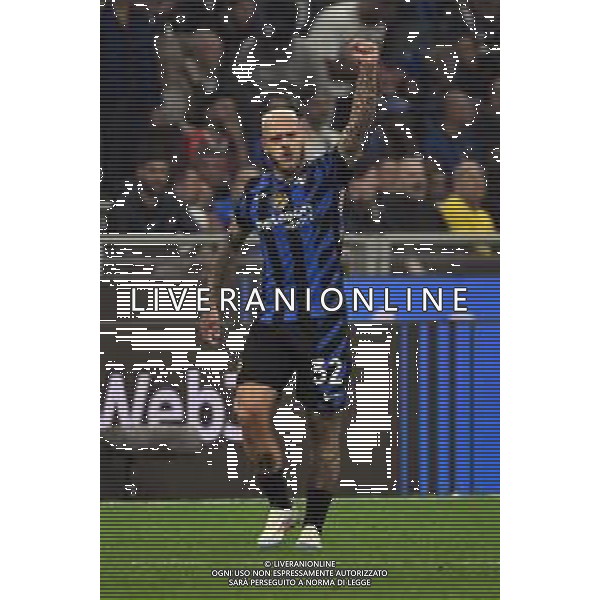 Inter vs Milan nella foto Federico Dimarco (Inter) esultanza dopo il gol dell\'1 a 1 Milano 22-09-2024 Stadio Giuseppe Meazza - San Siro Campionato Serie A Enilive - 5a giornata foto Roberto Garavaglia/Agenzia Aldo Liverani sas/AGENZIA ALDO LIVERANI SAS
