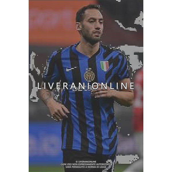 Inter vs Milan nella foto Hakan Calhanoglu (Inter) Milano 22-09-2024 Stadio Giuseppe Meazza - San Siro Campionato Serie A Enilive - 5a giornata foto Roberto Garavaglia/Agenzia Aldo Liverani sas/AGENZIA ALDO LIVERANI SAS