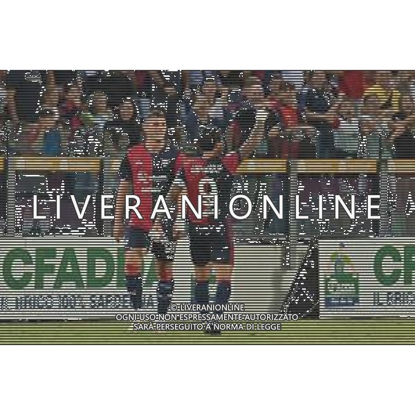 24-9-2024. Cagliari calcio-U.S. Cremonese. Trentaduesimi Coppa Italia 2024/2025, stadio Unipol Domus Cagliari. Foto Salvatore Moi/Agenzia Aldo Liverani s.as. Nella foto: Gol ed esultanza del Cagliari contro Cremonese in casa allo stadio Unipol Domus. Segna:Gianluca Lapadula Cagliari ©MOI SALVATORE/AGENZIA ALDO LIVERANI SAS