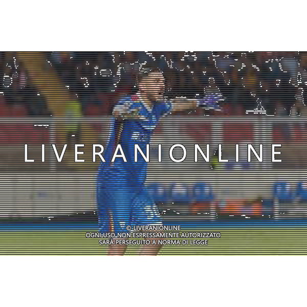 TVEM September 21, 2024 Lecce, Italy - US Lecce vs Parma Calcio 1913 - Italian soccer serie A 2024/25 - Via Del Mare Stadium. In the pic: Wladimiro Falcone of US Lecce foto emmanuele matrodonato-ag aldo liverani sas