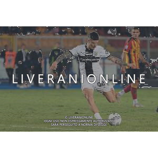 TVEM September 21, 2024 Lecce, Italy - US Lecce vs Parma Calcio 1913 - Italian soccer serie A 2024/25 - Via Del Mare Stadium. In the pic: Dennis Man of Parma foto emmanuele matrodonato-ag aldo liverani sas