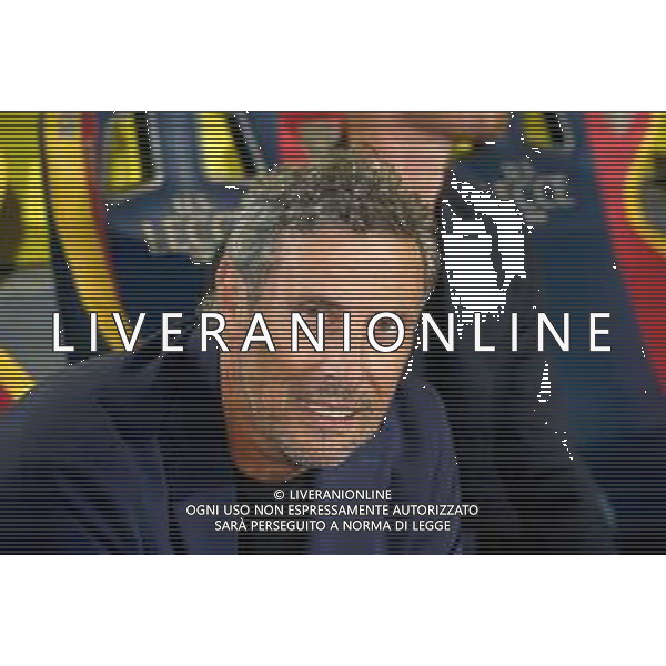 TVEM September 21, 2024 Lecce, Italy - US Lecce vs Parma Calcio 1913 - Italian soccer serie A 2024/25 - Via Del Mare Stadium. In the pic: coach Luca Gotti of US Lecce foto emmanuele matrodonato-ag aldo liverani sas