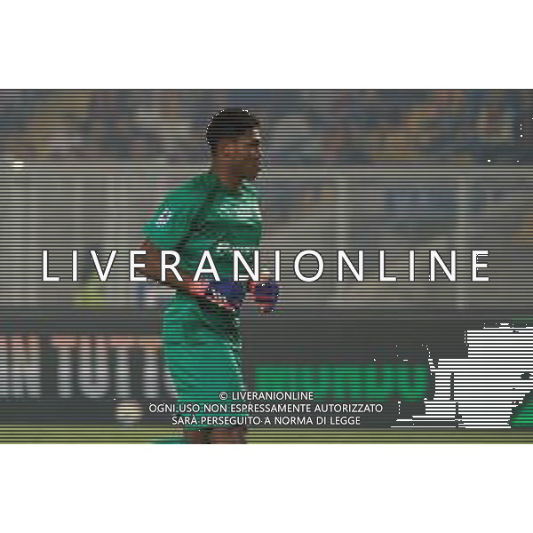 TVEM September 21, 2024 Lecce, Italy - US Lecce vs Parma Calcio 1913 - Italian soccer serie A 2024/25 - Via Del Mare Stadium. In the pic: Zion Suzuki of Parma foto emmanuele matrodonato-ag aldo liverani sas