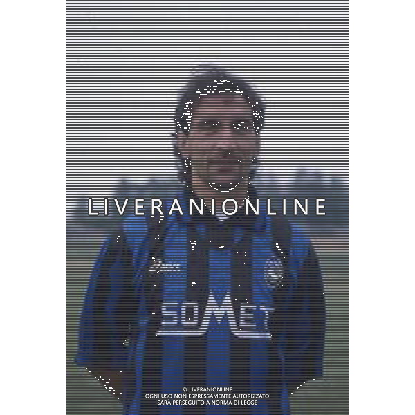 DIAP-RETROSPETTIVA DANIELE FORTUNATO CALCIATORE NELLA FOTO DANIELE FORTUNATO CON LA MAGLIA DELL\'ATALANTA CALCIO AG ALDO LIVERANI SAS