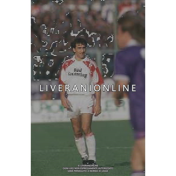 DIAP-RETROSPETTIVA DANIELE FORTUNATO CALCIATORE NELLA FOTO DANIELE FORTUNATO CON LA MAGLIA DEL BARI CALCIO AG ALDO LIVERANI SAS
