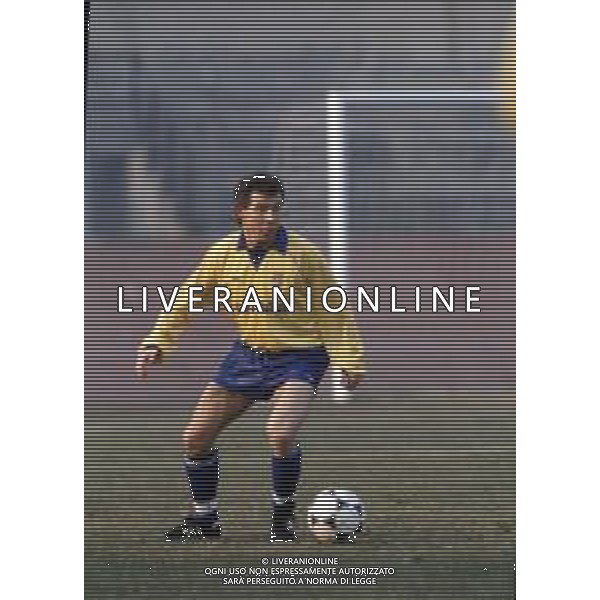 DIAP-RETROSPETTIVA DANIELE ZORATTO CALCIATORE NELLA FOTO DANIELE ZORATTO CON LA MAGLIA DEL PARMA CALCIO AG ALDO LIVERANI SAS