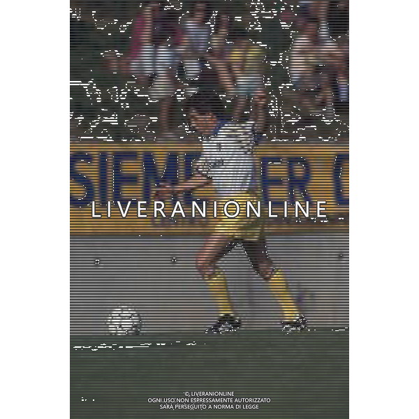 DIAP-RETROSPETTIVA DANIELE ZORATTO CALCIATORE NELLA FOTO DANIELE ZORATTO CON LA MAGLIA DEL PARMA CALCIO AG ALDO LIVERANI SAS