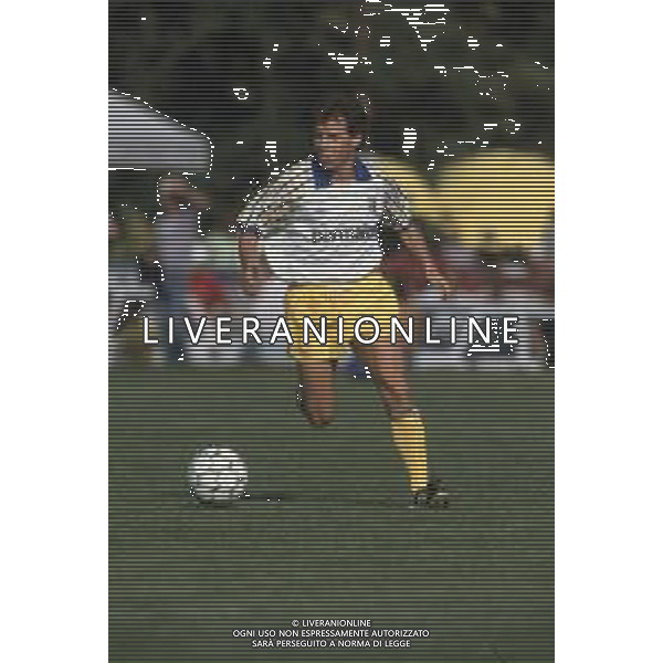 DIAP-RETROSPETTIVA DANIELE ZORATTO CALCIATORE NELLA FOTO DANIELE ZORATTO CON LA MAGLIA DEL PARMA CALCIO AG ALDO LIVERANI SAS