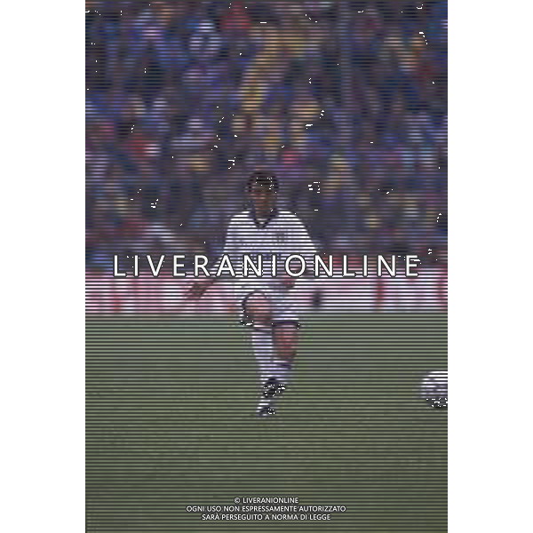 DIAP-RETROSPETTIVA DANIELE ZORATTO CALCIATORE NELLA FOTO DANIELE ZORATTO CON LA MAGLIA DEL PARMA CALCIO AG ALDO LIVERANI SAS