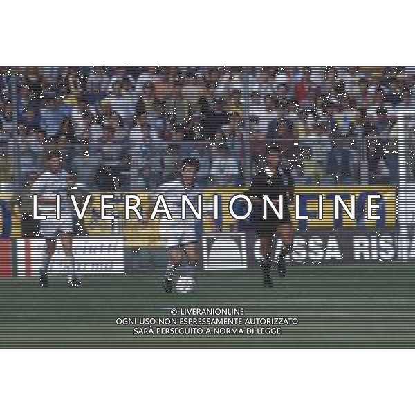 DIAP-RETROSPETTIVA DANIELE ZORATTO CALCIATORE NELLA FOTO DANIELE ZORATTO CON LA MAGLIA DEL PARMA CALCIO AG ALDO LIVERANI SAS