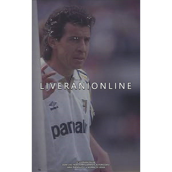 DIAP-RETROSPETTIVA DANIELE ZORATTO CALCIATORE NELLA FOTO DANIELE ZORATTO CON LA MAGLIA DEL PARMA CALCIO AG ALDO LIVERANI SAS