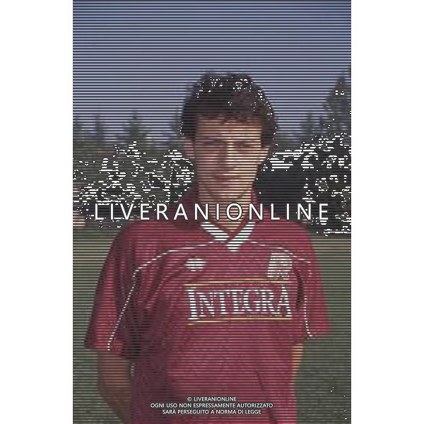 DIAP-RETROSPETTIVA MICHELE ZANUTTA CALCIATORE NELLA FOTO MICHELE ZANUTTA CON LA MAGLIA DELLA REGGIANA CALCIO AG ALDO LIVERANI SAS