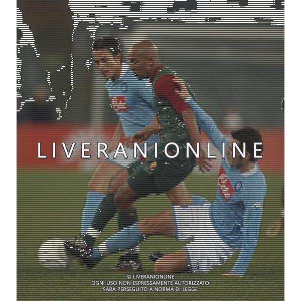 Roma 11/01/2006 Roma-Napoli Tim Cup 2005/2006 Nella foto: Dacourt Olivier contro Grieco Gaetano e Lacrimini Luca.* Ph Gianni Nucci/Agenzia Aldo Liverani