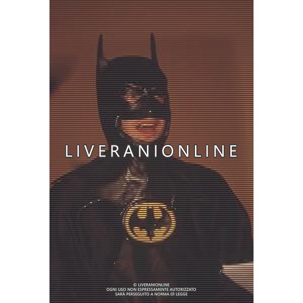 DIAP-RETROSPETTIVA WALTER ZENGA CALCIATORE NELLA FOTO WALTER ZENGA VESTITO DA BATMAN NELL\'ANNO 1988-1989 AG ALDO LIVERANI SAS 