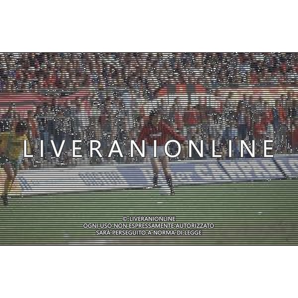 DIAP-RETROSPETTIVA ROBERTO SCARNECCHIA CALCIATORE NELLA FOTO ROBERTO SCARNECCHIA CON LA MAGLIA DEL MILAN AG ALDO LIVERANI SAS