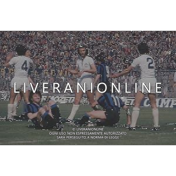 DIAP-RETROSPETTIVA LUCIANO ZECCHINI CALCIATORE  NELLA FOTO LUCIANO ZECCHINI CON LA MAGLIA DELLA SAMPDORIA CALCIO AG ALDO LIVERANI SAS 