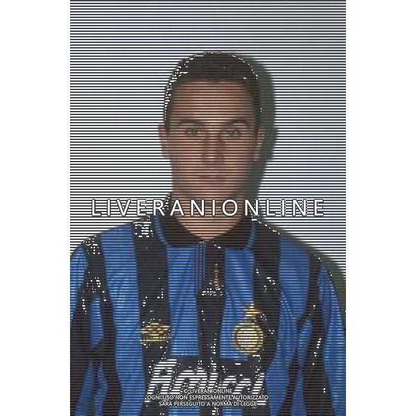 DIAP-RETROSPETTIVA MIRKO TACCOLA CALCIATORE NELLA FOTO MIRKO TACCOLA CON LA MAGLIA DELL\'INTER AG ALDO LIVERANI SAS