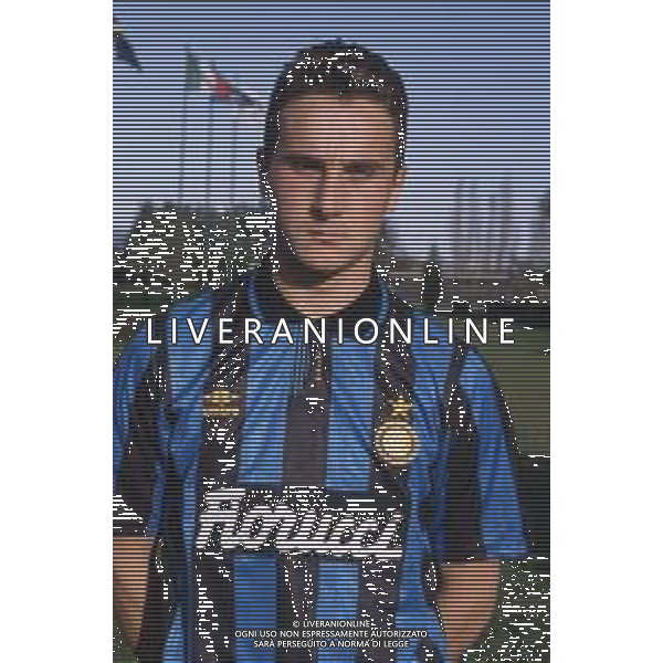 DIAP-RETROSPETTIVA MIRKO TACCOLA CALCIATORE NELLA FOTO MIRKO TACCOLA CON LA MAGLIA DELL\'INTER AG ALDO LIVERANI SAS