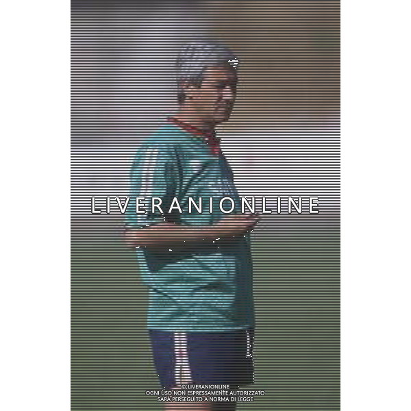 DIAP-RETROSPETTIVA CLAUDIO MASELLI ALLENATORE NELLA FOTO CLAUDIO MASELLI ALLENATORE GENOA CALCIO NELL\'ANNO 1993 AG ALDO LIVERANI SAS