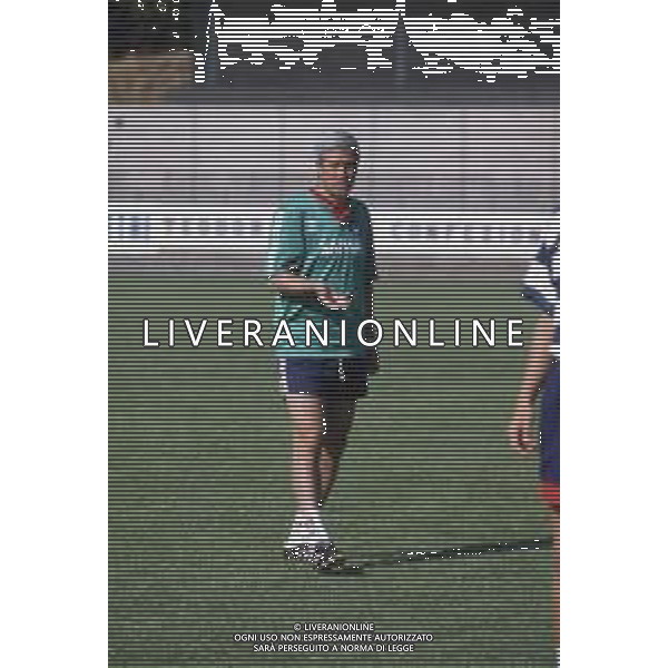 DIAP-RETROSPETTIVA CLAUDIO MASELLI ALLENATORE NELLA FOTO CLAUDIO MASELLI ALLENATORE GENOA CALCIO NELL\'ANNO 1993 AG ALDO LIVERANI SAS