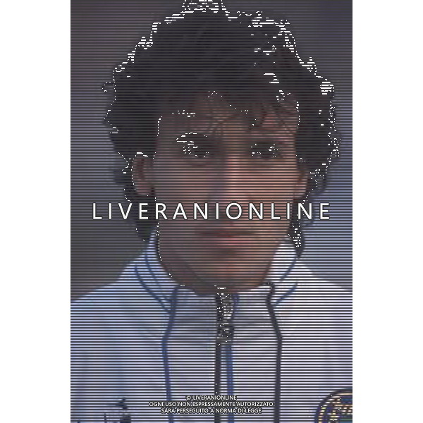 DIAP-RETROSPETTIVA LORENZO SCARAFONI CALCIATORE NELLA FOTO LORENZO SCARAFONI CON LA MAGLIA DELLA NAZIONALE ITALIANA UNDER 21 IN ITALIA PORTOGALLO 6-0 IL GIORNO 02-12-1987 AG ALDO LIVERANI SAS