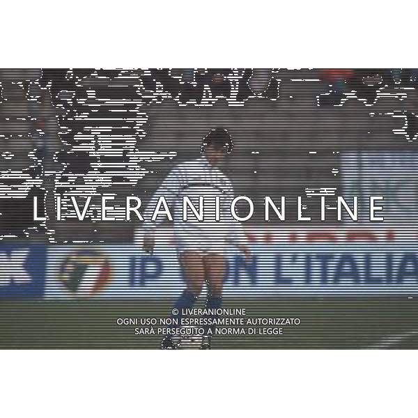 DIAP-RETROSPETTIVA LORENZO SCARAFONI CALCIATORE NELLA FOTO LORENZO SCARAFONI CON LA MAGLIA DELLA NAZIONALE ITALIANA UNDER 21 IN ITALIA PORTOGALLO 6-0 IL GIORNO 02-12-1987 AG ALDO LIVERANI SAS