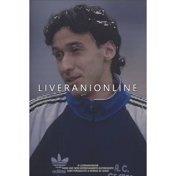 DIAP-RETROSPETTIVA LORENZO SCARAFONI CALCIATORE NELLA FOTO LORENZO SCARAFONI CON LA MAGLIA DEL CESENA CALCIO ANNO 1993-1994 AG ALDO LIVERANI SAS
