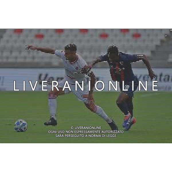 TVEM September 28, 2024 Bari, Italy - SSC Bari vs Cosenza Calcio - Italian soccer serie B 2024/25 - San Nicola Stadium. In the pic: Mattia Maita of SSC Bari in action against Christian Kouan of Cosenza ©Emmanuele Mastrodonato/AGENZIA ALDO LIVERANI SAS
