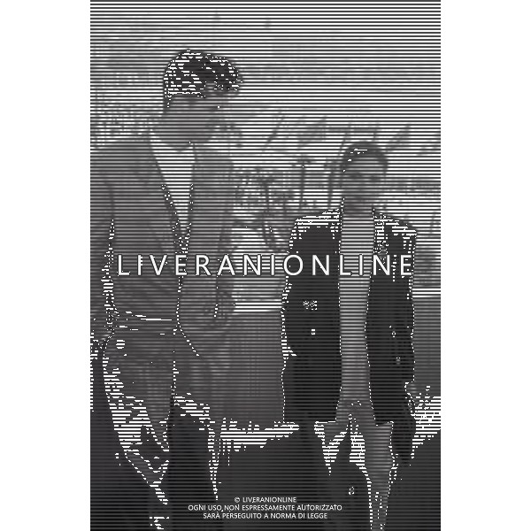 NEG-RETROSPETTIVA RUPERT EVERETT ATTORE NELLA FOTO RUPERT EVERETT CON ORNELLA MUTI A CANNES NELL\'ANNO 1987 AG ALDO LIVERANI SAS