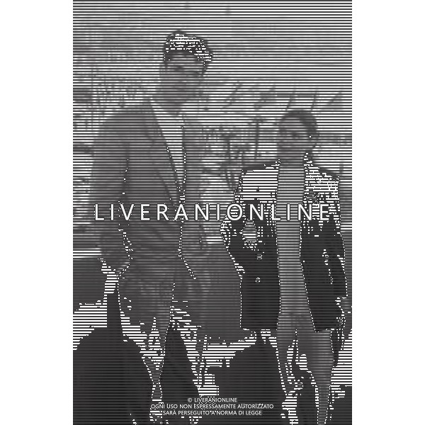 NEG-RETROSPETTIVA RUPERT EVERETT ATTORE NELLA FOTO RUPERT EVERETT CON ORNELLA MUTI A CANNES NELL\'ANNO 1987 AG ALDO LIVERANI SAS 