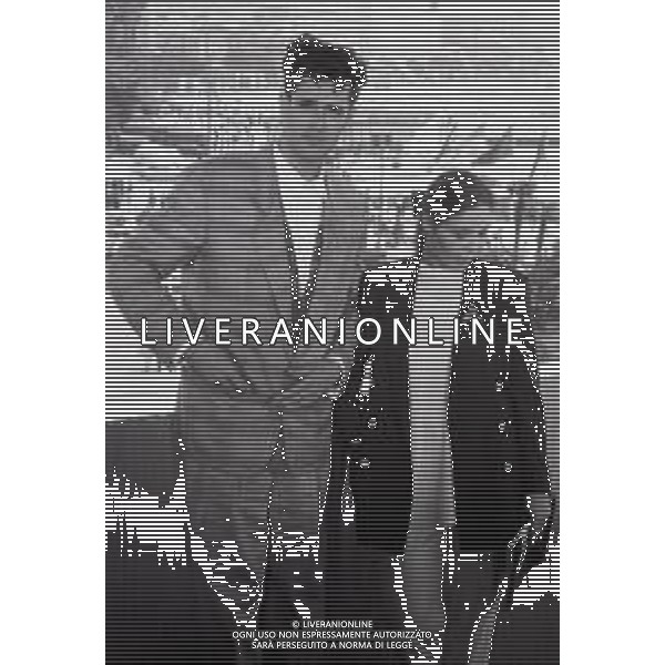 NEG-RETROSPETTIVA RUPERT EVERETT ATTORE NELLA FOTO RUPERT EVERETT CON ORNELLA MUTI A CANNES NELL\'ANNO 1987 AG ALDO LIVERANI SAS