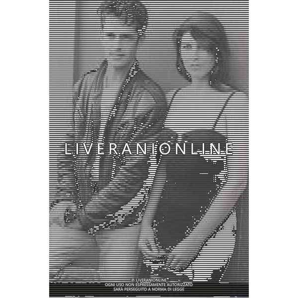 NEG-RETROSPETTIVA RUPERT EVERETT ATTORE NELLA FOTO RUPERT EVERETT CON ANNABEL BROOKS A VENEZIA ANNO 1987 AG ALDO LIVERANI SAS  