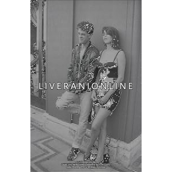 NEG-RETROSPETTIVA RUPERT EVERETT ATTORE NELLA FOTO RUPERT EVERETT CON ANNABEL BROOKS A VENEZIA ANNO 1987 AG ALDO LIVERANI SAS  