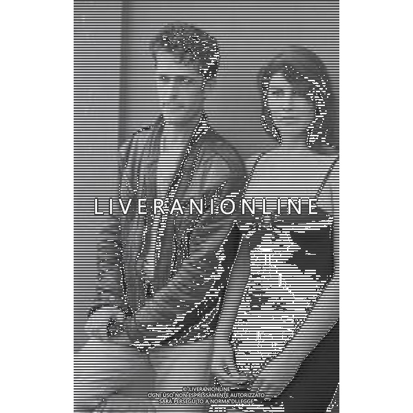 NEG-RETROSPETTIVA RUPERT EVERETT ATTORE NELLA FOTO RUPERT EVERETT CON ANNABEL BROOKS A VENEZIA ANNO 1987 AG ALDO LIVERANI SAS  