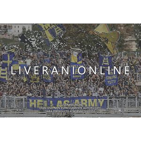Tifosi - Hellaserona fans show their support during Como 1907 FC vs Hellas Verona FC, 6° Serie A Enilive 2024-25 game at G. Sinigaglia stadium in Como (CO), Italy, on September 29, 2024. (Photo by Davide Casentini)/ AGENZIA ALDO LIVERANI SAS
