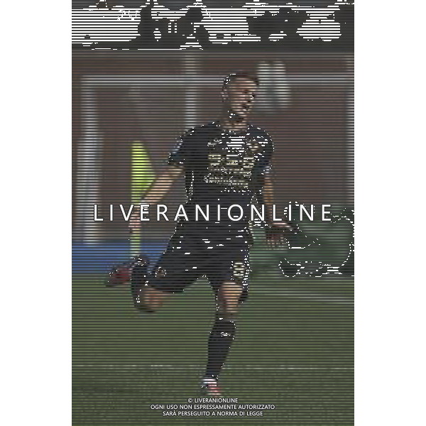 Darko Lazovic of Hellas Verona FC expresses disappointment during Como 1907 FC vs Hellas Verona FC, 6° Serie A Enilive 2024-25 game at G. Sinigaglia stadium in Como (CO), Italy, on September 29, 2024. (Photo by Davide Casentini)/ AGENZIA ALDO LIVERANI SAS