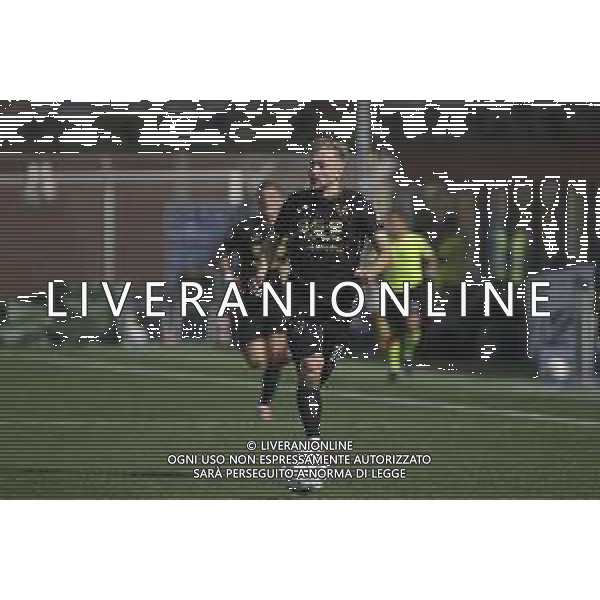 Casper Tengstedt of Hellas Verona FC play the ball during Como 1907 FC vs Hellas Verona FC, 6° Serie A Enilive 2024-25 game at G. Sinigaglia stadium in Como (CO), Italy, on September 29, 2024. (Photo by Davide Casentini)/ AGENZIA ALDO LIVERANI SAS