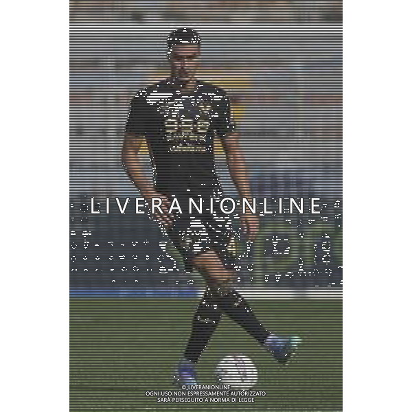 Diego Coppola of Hellas Verona FC play the ball during Como 1907 FC vs Hellas Verona FC, 6° Serie A Enilive 2024-25 game at G. Sinigaglia stadium in Como (CO), Italy, on September 29, 2024. (Photo by Davide Casentini)/ AGENZIA ALDO LIVERANI SAS